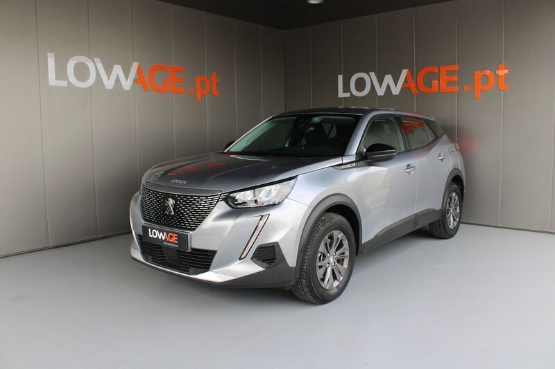 Cinzento Usado 2022 Peugeot e-2008 Active SUV | € 20.700 (Bom preço) - Imagem 1/4