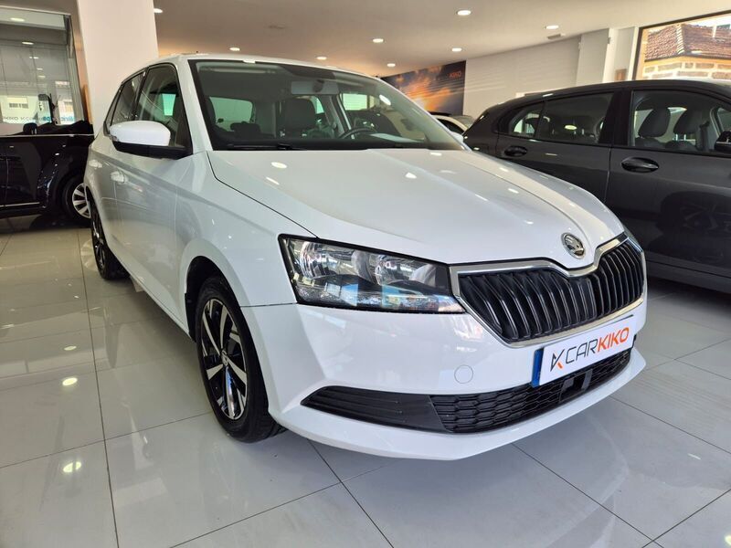 Branco Usado 2021 Skoda Fabia Ambition | € 12.990 (Preço justo) - Imagem 1/4