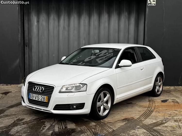 Branco Usado 2010 Audi A3 Sport | € 7.500 (Bom preço) - Imagem 1/1