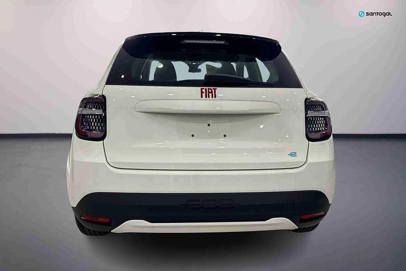 Novo Fiat 600E Red 114 kW (156 HP) 2025 Branco SUV