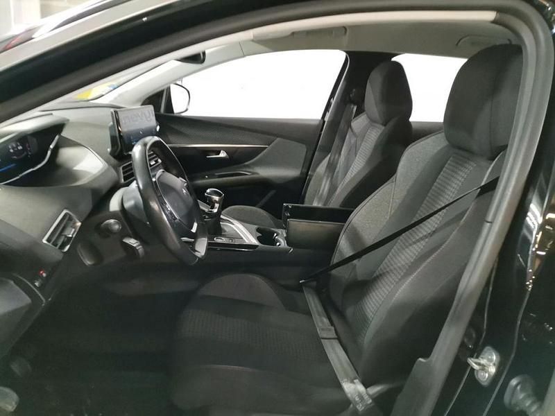 Usado Peugeot 3008 Active 130 HP (95 kW) 2021 Preto SUV