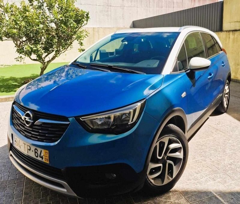 Azul Usado 2017 Opel Crossland X SUV | € 11.950 (Preço justo) - Imagem 1/4
