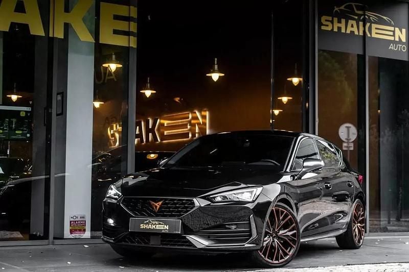 Usado Cupra Leon VZ 300 HP (220 kW) 2024 Preto Citadino