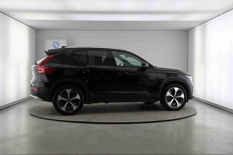 Usado Volvo XC40 163 HP (119 kW) 2025 Preto SUV