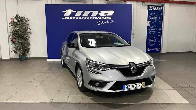 Cinzento Usado 2018 Renault Mégane IV Citadino | € 14.800 (Caro) - Imagem 1/4