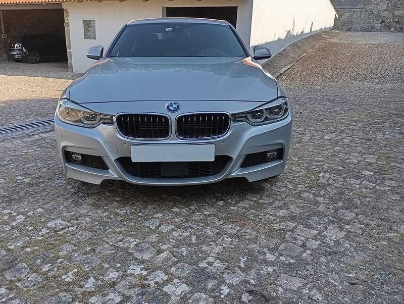 Usado 2018 BMW 330e iPerformance Sedan | € 21.000 (Super Preço) - Imagem 1/4