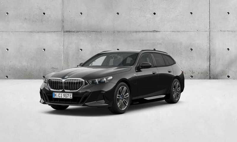 Preto sapphire metalizada Novo 2024 BMW 530e Shadowline Carrinha | € 79.715 (Preço elevado) - Imagem 1/4