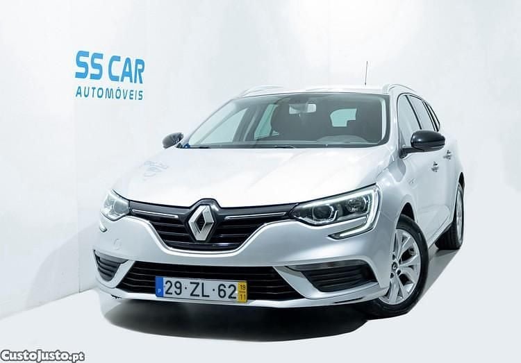 Cinza Usado 2019 Renault Mégane GrandTour LIMITED Carrinha | € 11.990 (Preço justo) - Imagem 1/1