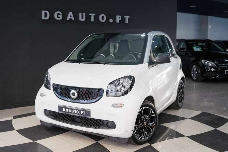 Branco Usado 2019 Smart ForTwo Electric Drive Passion Coupé | € 12.990 (Preço justo) - Imagem 1/4