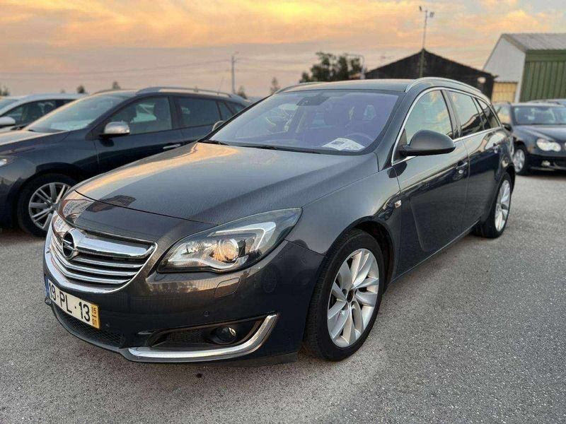 Cinzento Usado 2015 Opel Insignia Cosmo Carrinha | € 12.500 (Preço justo) - Imagem 1/4