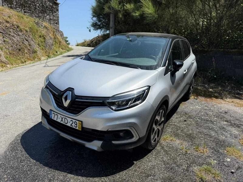 Cinzento Usado 2019 Renault Captur SUV | € 14.500 (Bom preço) - Imagem 1/4