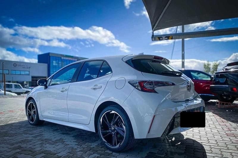 Branco Usado 2019 Toyota Corolla Citadino | € 16.490 (Preço justo) - Imagem 1/4