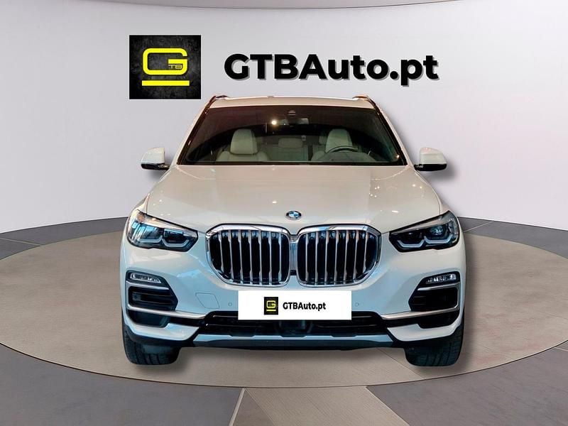 Branco Usado 2021 BMW X5 SUV | € 51.900 - Imagem 1/4
