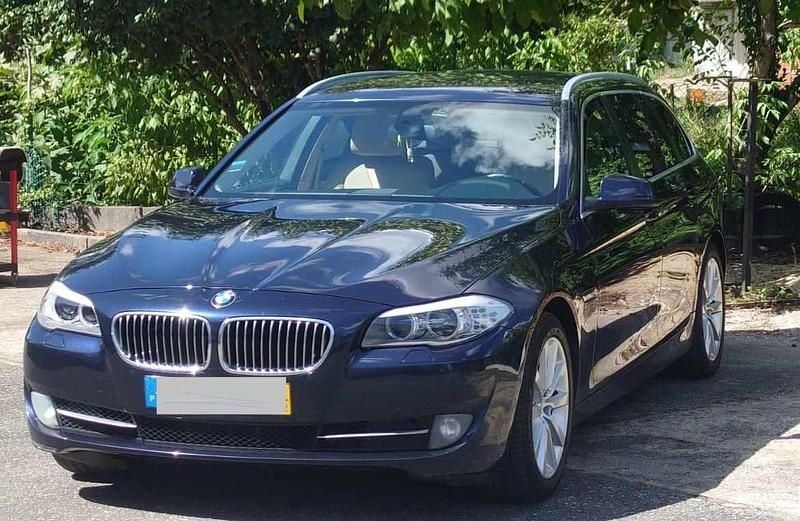 Azul Usado 2016 BMW 520 Carrinha | € 10.900 (Super Preço) - Imagem 1/4