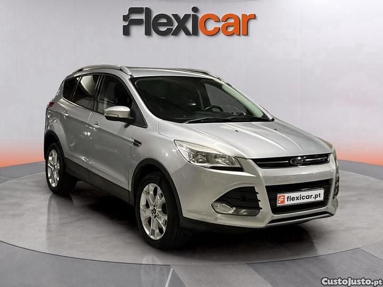 Cinza Usado 2016 Ford Kuga Titanium SUV | € 13.890 (Super Preço) - Imagem 1/1