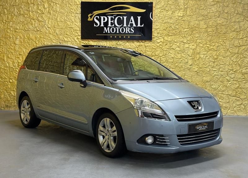 Usado Peugeot 5008 Sport 112 HP (82 kW) 2010 Cinza Monovolume