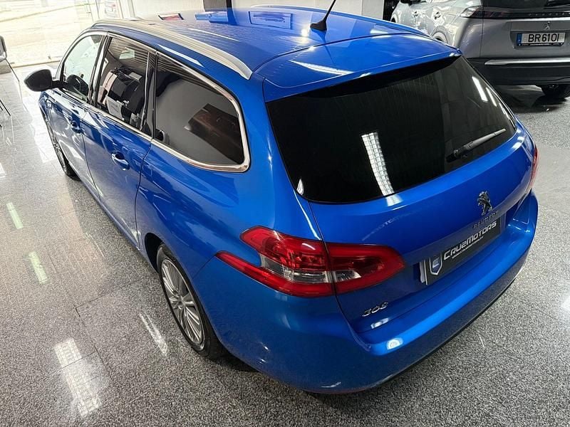 Usado Peugeot 308 Allure 130 HP (95 kW) 2021 Azul Carrinha