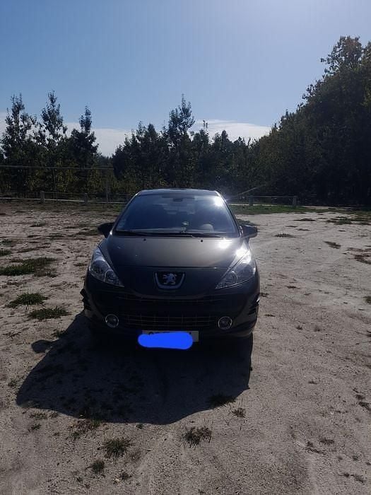 Usado 2008 Peugeot 207 Sedan | € 4.900 (Preço elevado) - Imagem 1/4