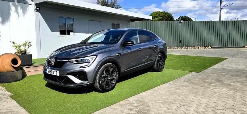 Cinzento Usado 2023 Renault Arkana SUV | € 26.900 (Preço justo) - Imagem 1/4