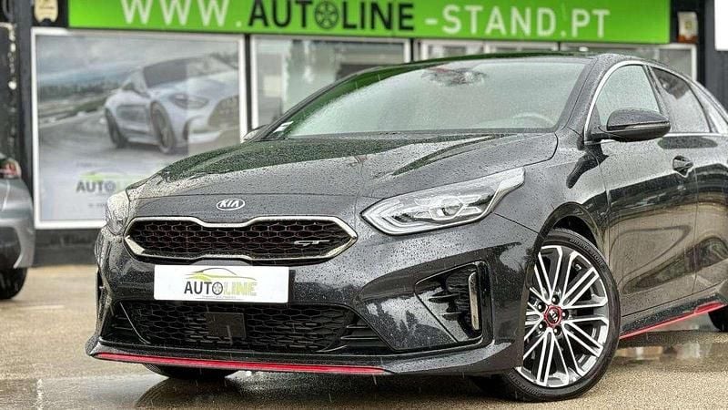 Usado Kia ProCeed 204 HP (150 kW) 2020 Cinzento Carrinha