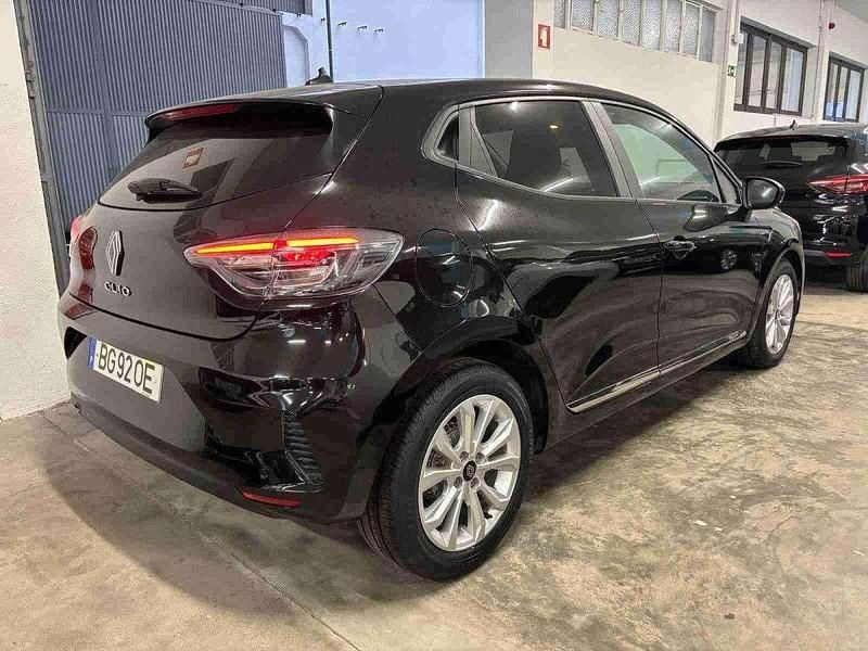Usado Renault Clio V Evolution 91 HP (66 kW) 2024 Preto
