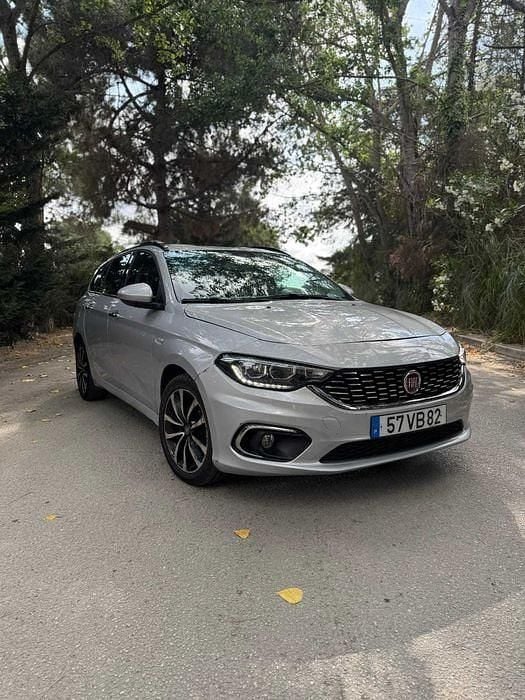 Usado 2018 Fiat Tipo Lounge Sedan | € 6.500 (Preço justo) - Imagem 1/4