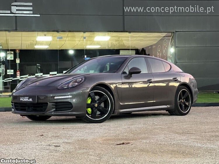 Cinza Usado 2016 Porsche Panamera S E-Hybrid Sedan | € 57.500 (Caro) - Imagem 1/1