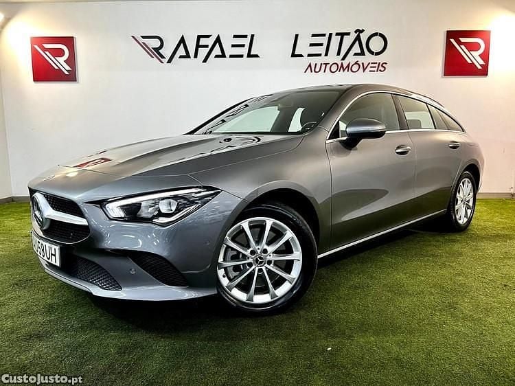 Cinza Usado 2022 Mercedes CLA250e Shooting Brake Style Carrinha | € 29.300 (Bom preço) - Imagem 1/1