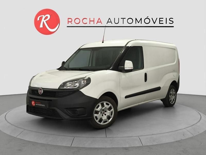 Branco Usado 2018 Fiat Doblò Monovolume | € 12.999 (Preço elevado) - Imagem 1/4