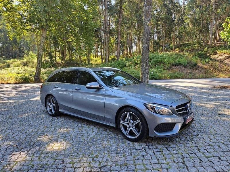 Usado 2015 Mercedes C220 AMG line Sedan | € 19.990 (Preço justo) - Imagem 1/4