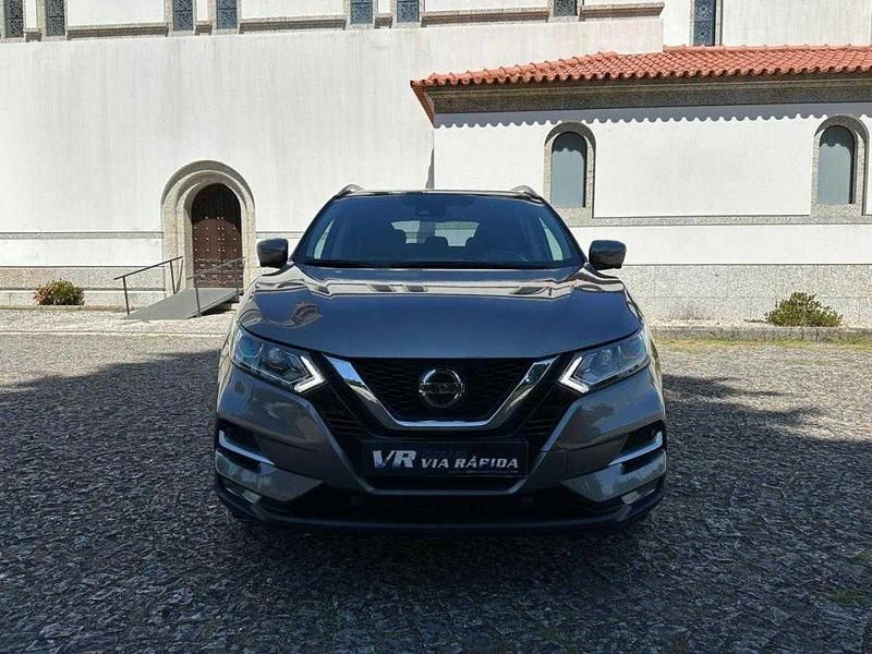 Usado Nissan Qashqai N-Connecta 115 HP (84 kW) 2021 Cinzento SUV