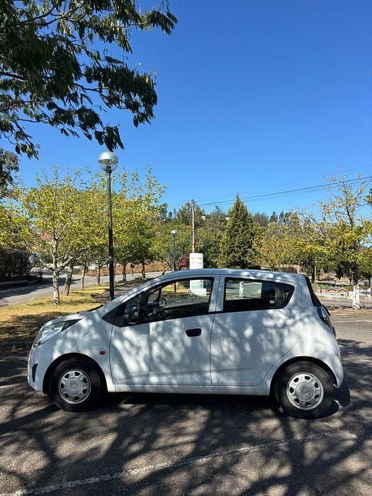 Usado 2011 Chevrolet Spark Citadino | € 3.000 - Imagem 1/4