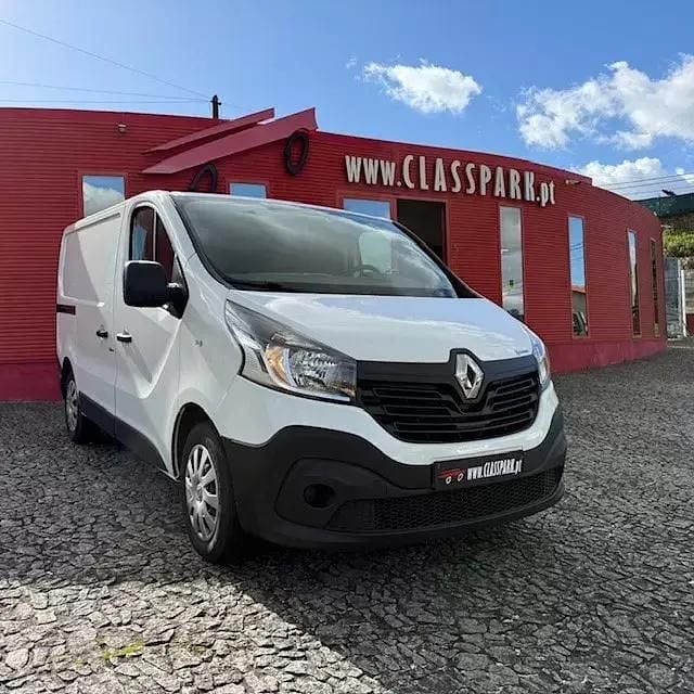 Usado Renault Trafic Komfort 125 HP (91 kW) 2018 Branco Monovolume