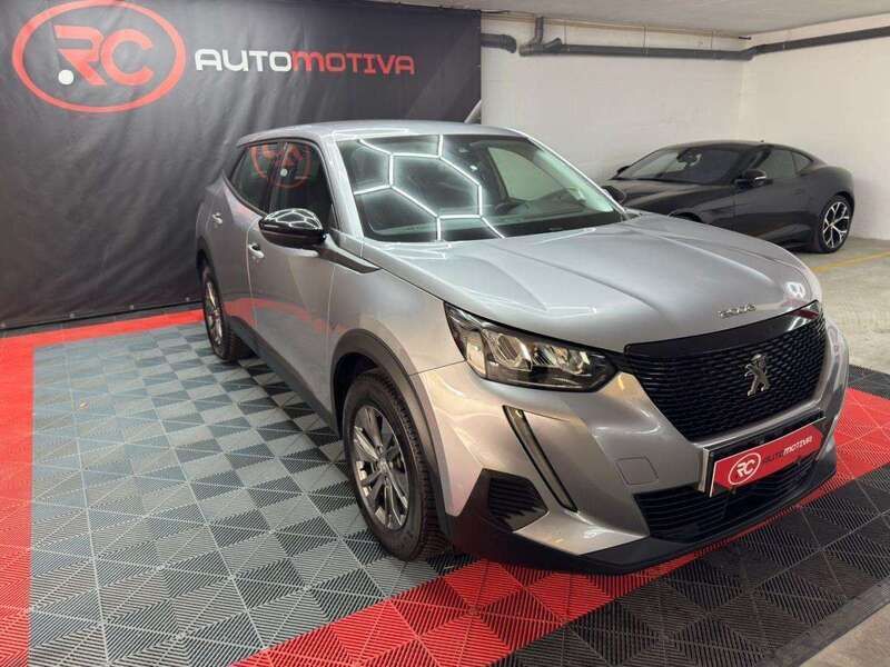 Cinzento Usado 2022 Peugeot 2008 SUV | € 17.990 (Bom preço) - Imagem 1/4