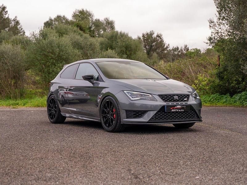 Usado Seat Leon Cupra 290 290 HP (213 kW) 2016 Cinza Coupé