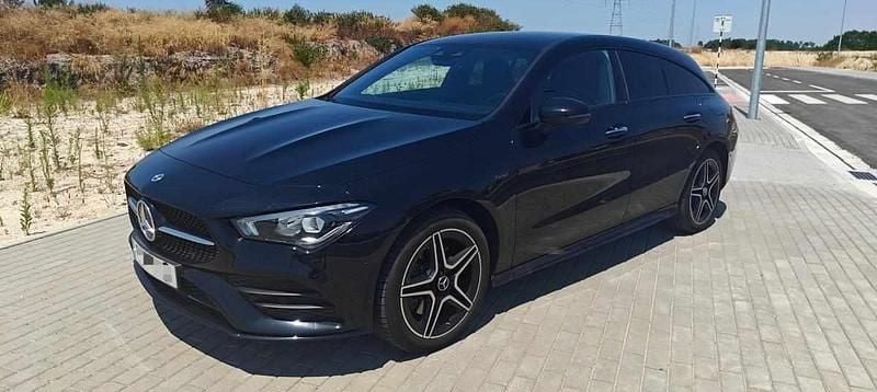 Preto Usado 2021 Mercedes CLA250 Sedan | € 28.500 (Super Preço) - Imagem 1/4