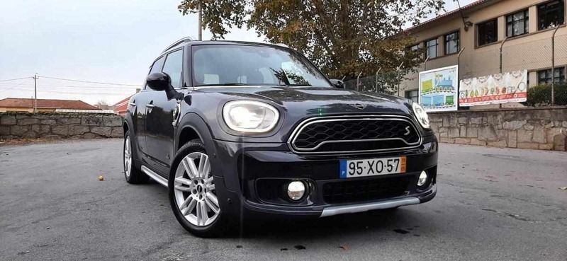 Cinzento Usado 2019 Mini Countryman SUV | € 24.990 (Preço justo) - Imagem 1/4