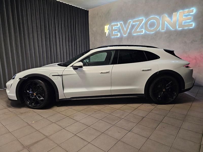 Usado Porsche Taycan 350 kW (476 HP) 2023 Branco Sedan