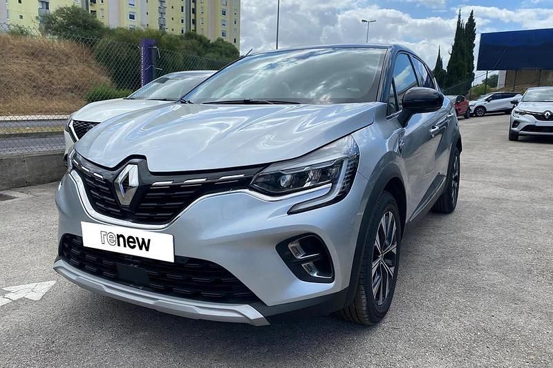 Cinzento Usado 2024 Renault Captur Techno SUV | € 20.990 (Preço justo) - Imagem 1/4