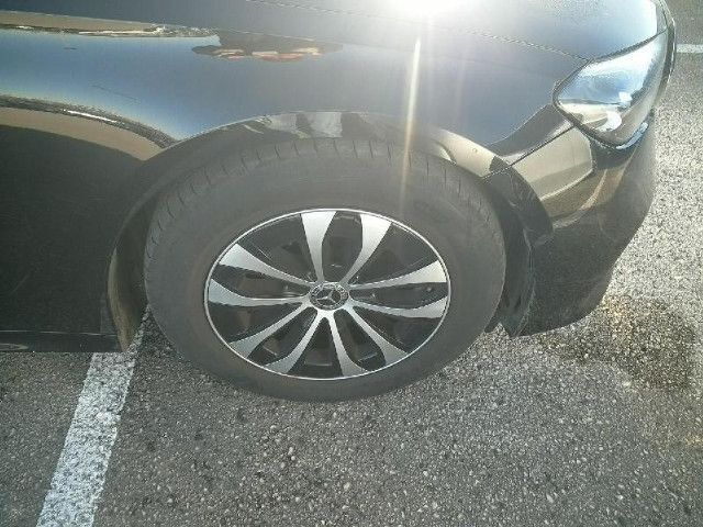 Usado Mercedes E220 Avantgarde 197 HP (144 kW) 2024 Preto Sedan