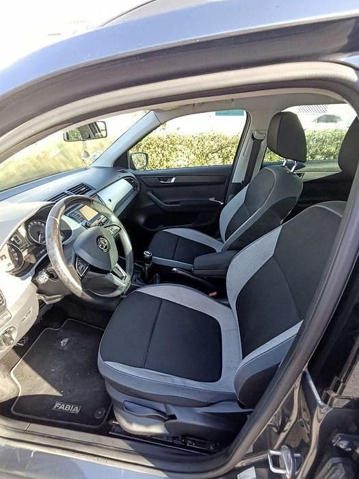 Usado Skoda Fabia Style 90 HP (66 kW) 2015 Carrinha