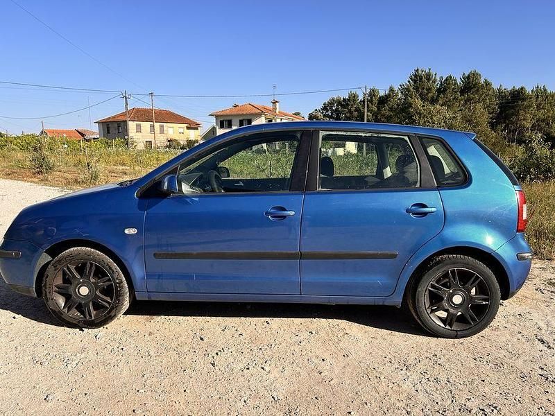 Usado 2003 VW Polo Sedan | € 1.900 - Imagem 1/4