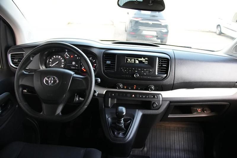 Usado Toyota Proace 120 HP (88 kW) 2022 Branco Monovolume