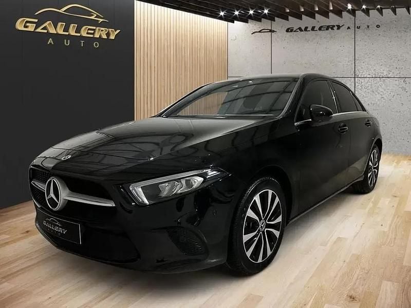 Preto Usado 2022 Mercedes A250 Advanced Sedan | € 27.800 (Bom preço) - Imagem 1/4