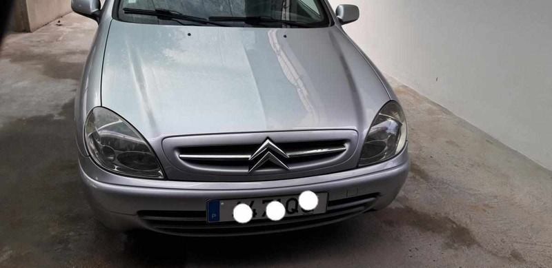 Cinzento Usado 2000 Citroën Xsara Coupé | € 3.900 - Imagem 1/4