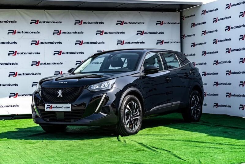 Preto Usado 2020 Peugeot 2008 Active SUV | € 17.850 (Preço elevado) - Imagem 1/4