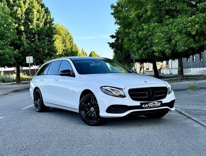 Branco Usado 2017 Mercedes E220 Avantgarde Carrinha | € 25.750 (Preço elevado) - Imagem 1/4