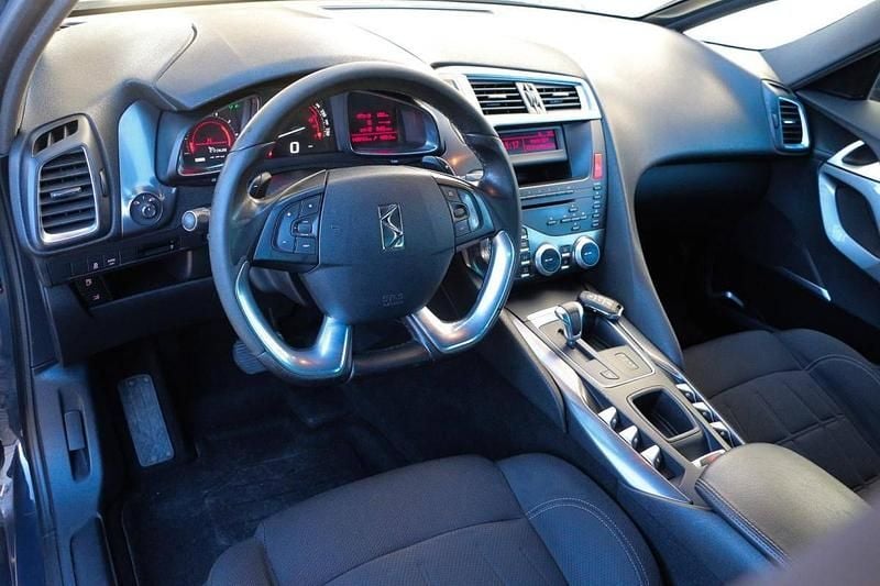 Usado DS Automobiles DS5 Be Chic 163 HP (119 kW) 2014 Cinzento Citadino