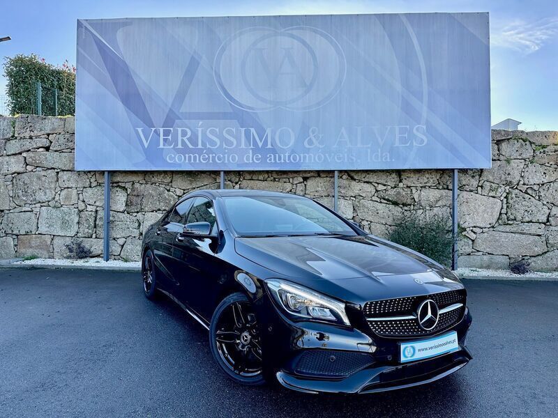 Preto Usado 2019 Mercedes CLA180 AMG line Sedan | € 27.950 (Preço justo) - Imagem 1/4