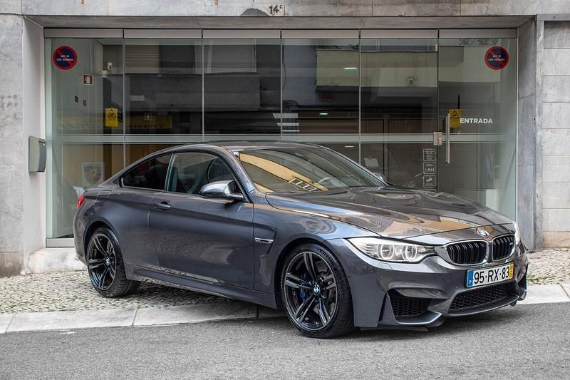 Usado BMW M4 431 HP (317 kW) 2016 Cinza Coupé